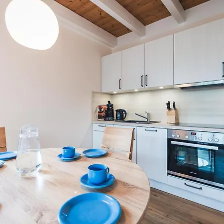 Apartment Haus Muschelsucher, Duenenstrasse 44, App 1 Zingst