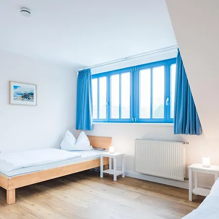 Haus Muschelsucher, Duenenstrasse 44, App 1 * Zingst
